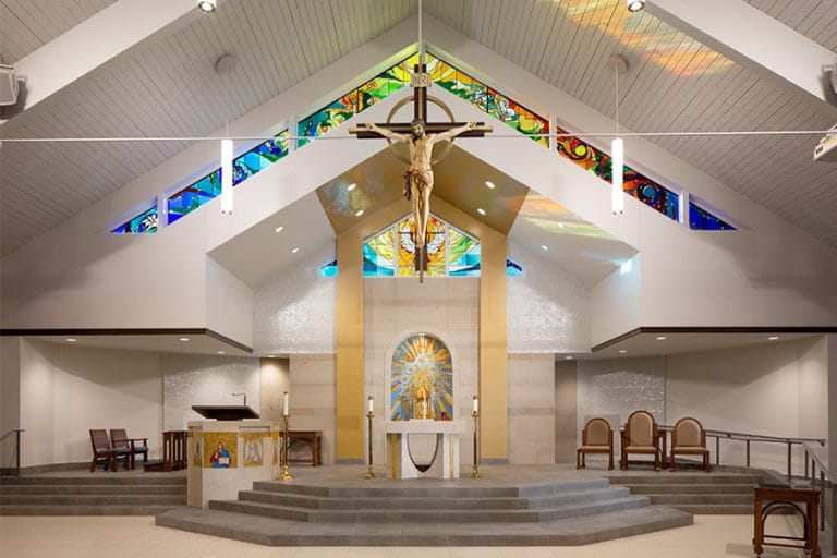 Lumen Christi Catholic Church Altar