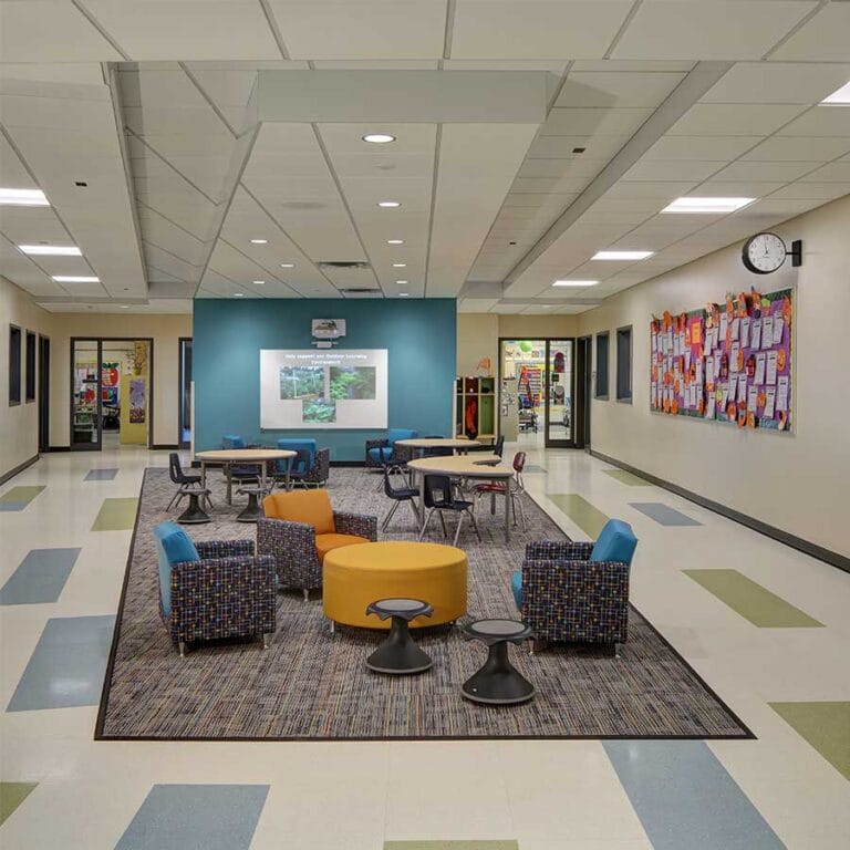 Sauk Prairie School District Bridges Elementary School Collaboration Space